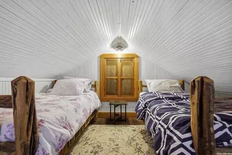 Bedroom - 809 Rivertree Rd, Leakey, TX 78873 photo 5 of 5