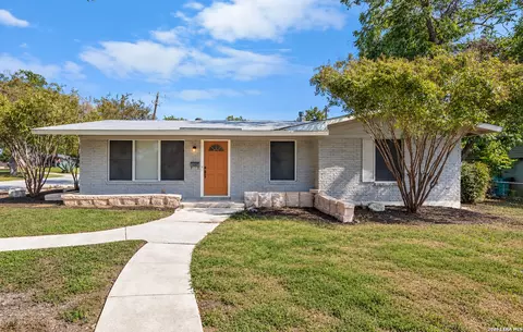 1327 Oblate Dr, San Antonio, TX 78216
