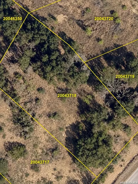 887 Helsman Dr, Brownwood, TX 76801