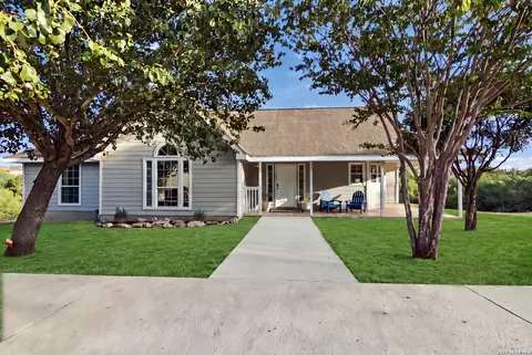 266 Agarita, Lakehills, TX 78063