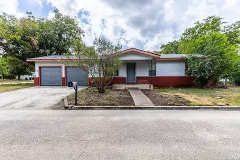 1360 Fairmont, New Braunfels, TX 78130