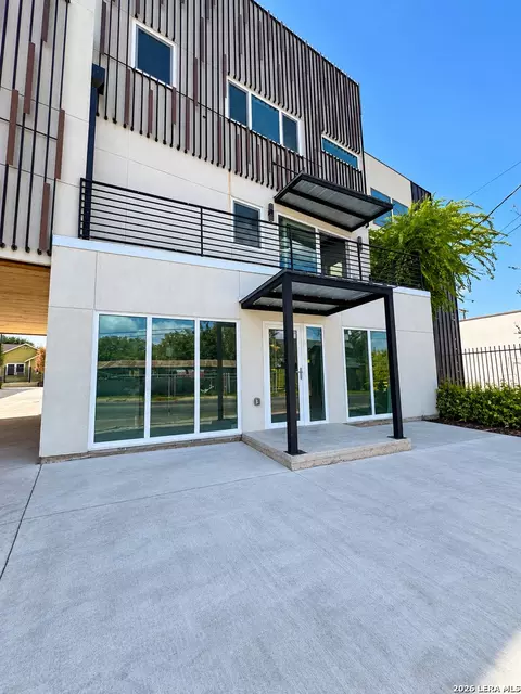 2619 S Flores St #6-7-8, San Antonio, TX 78204