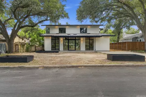 164 E Oakview Pl, San Antonio, TX 78209