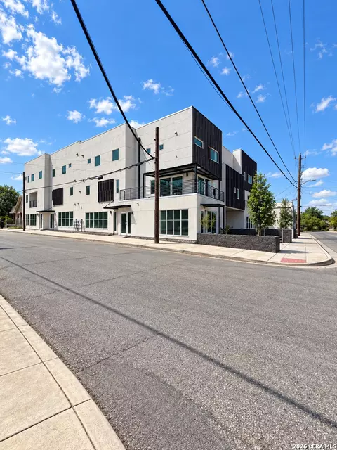 2619 S Flores St #4, San Antonio, TX 78204