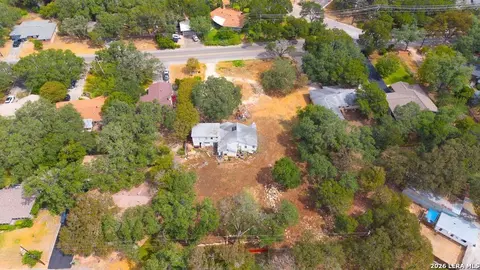 933 Fredericksburg Rd, New Braunfels, TX 78130