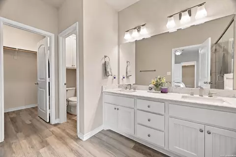 Entry Way - 351 Private Road 6623, Devine, TX 78016 photo 1 of 1