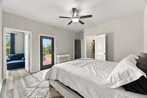 Bedroom - 351 Private Road 6623, Devine, TX 78016 photo 2 of 7
