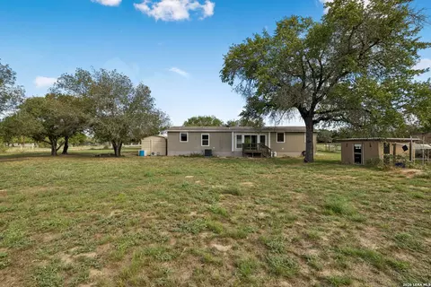30 Terry Ln, Lytle, TX 78052 photo 34
