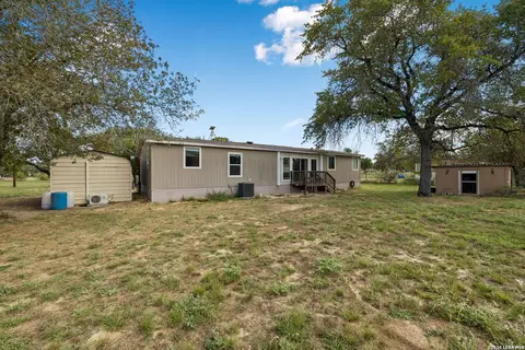 30 Terry Ln, Lytle, TX 78052 photo 32