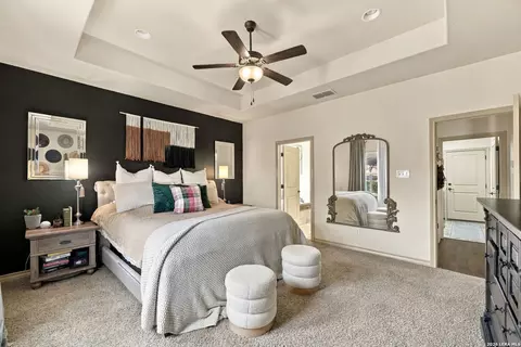 Bedroom - 108 Park Hts, Poth, TX 78147 photo 2 of 4