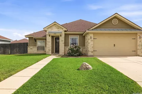 Exterior - 108 Park Hts, Poth, TX 78147 photo 3 of 9
