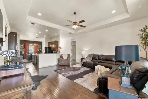 Living - 108 Park Hts, Poth, TX 78147 photo 1 of 2