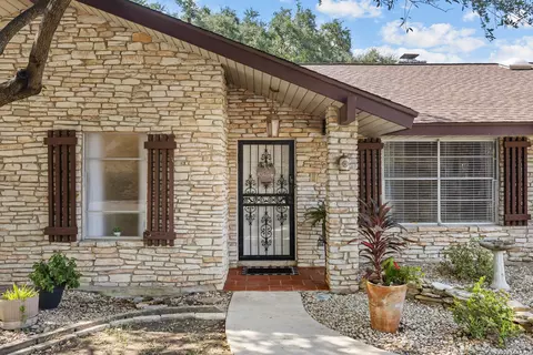 Exterior - 626 Sunhaven Dr, Windcrest, TX 78239 photo 5 of 8