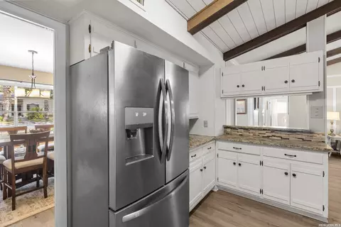 Kitchen - 626 Sunhaven Dr, Windcrest, TX 78239 photo 4 of 4