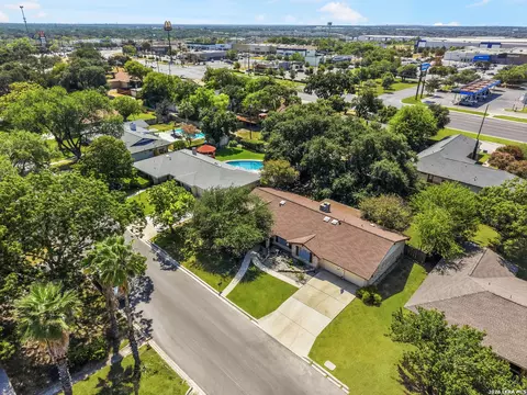 View/Area - 626 Sunhaven Dr, Windcrest, TX 78239 photo 1 of 7