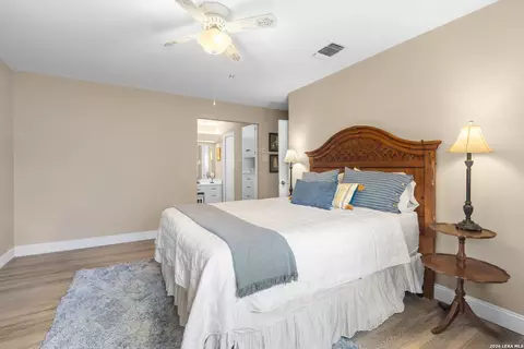 Bedroom - 626 Sunhaven Dr, Windcrest, TX 78239 photo 2 of 5