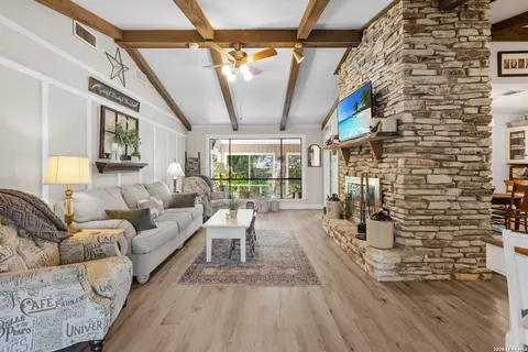 Living - 626 Sunhaven Dr, Windcrest, TX 78239 photo 2 of 2