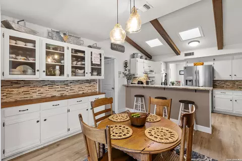 Dining - 626 Sunhaven Dr, Windcrest, TX 78239 photo 2 of 3
