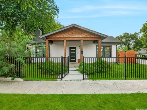 1006 S Pine St, San Antonio, TX 78210