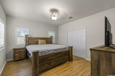 Bedroom - 5903 Brook Fls, Windcrest, TX 78239 photo 2 of 4