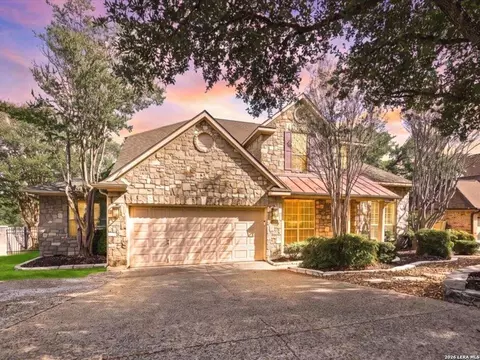 25706 Peregrine Rdg, San Antonio, TX 78260