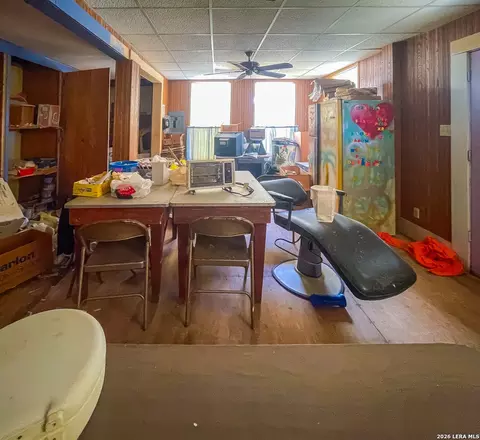 Other - 302 E Carter St, Beeville, TX 78102 photo 5 of 7