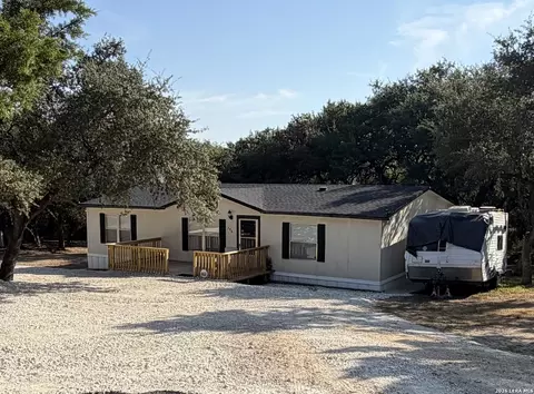 206 N Scenic Loop, Canyon Lake, TX 78133