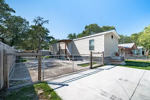11 Sandra, Rockport, TX 78382