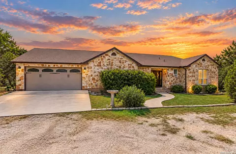 1157 Lasso Loop, Canyon Lake, TX 78133
