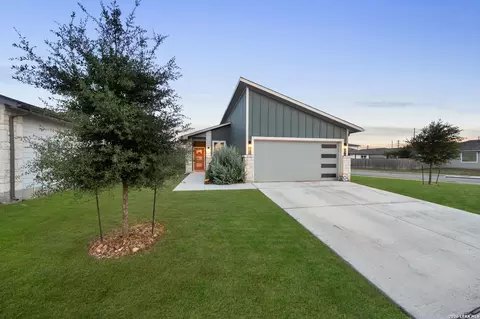 127 New Hampton Way, San Marcos, TX 78666