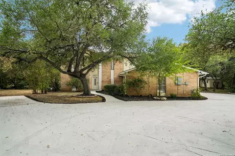 16031 Oak Grove Dr, San Antonio, TX 78255