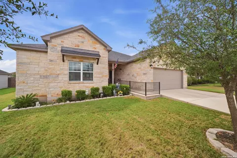 133 Grand Vw, Floresville, TX 78114
