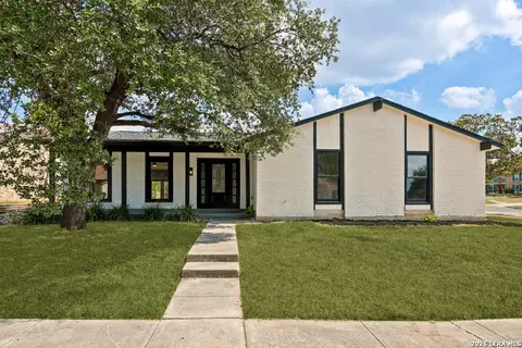13702 Pebble Walk, San Antonio, TX 78217