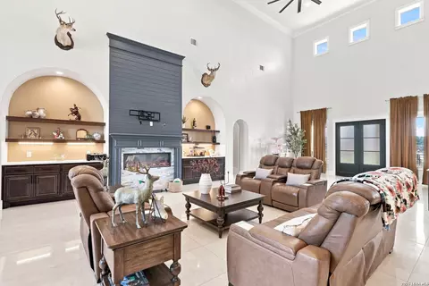 Living - 14906 Somerset, Von Ormy, TX 78073 photo 1 of 3