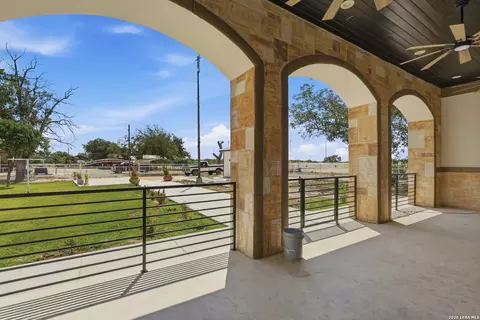 Exterior - 14906 Somerset, Von Ormy, TX 78073 photo 4 of 6