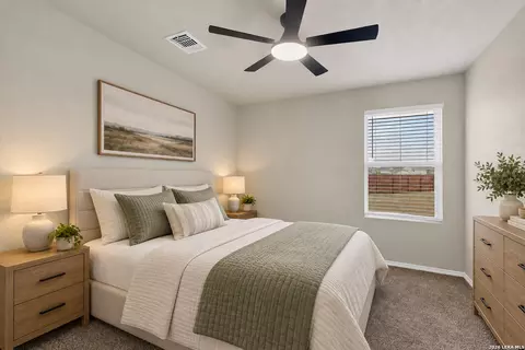 Bedroom - 6534 Level Flt, Converse, TX 78109 photo 6 of 11