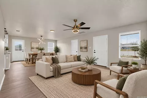 Living - 6534 Level Flt, Converse, TX 78109 photo 1 of 3