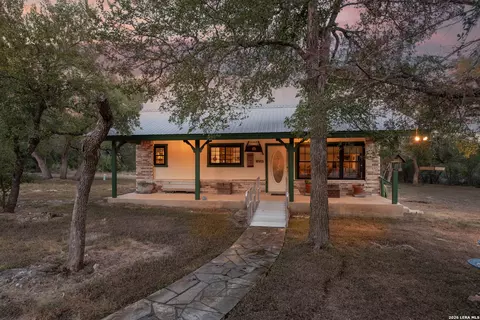 3900 Purgatory Rd, New Braunfels, TX 78132