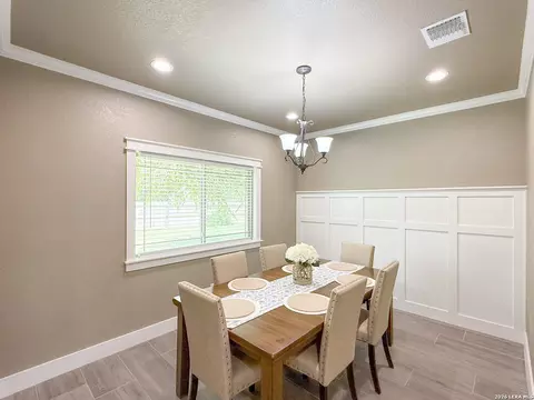 Dining - 300 Bluebonnet Ave, Devine, TX 78016 photo 1 of 1