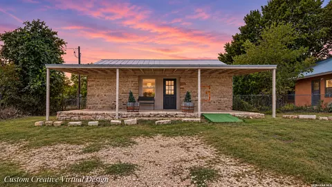 Exterior - 11 Main St, Blanco, TX 78606 photo 2 of 8