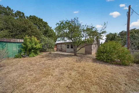 Exterior - 11 Main St, Blanco, TX 78606 photo 6 of 8