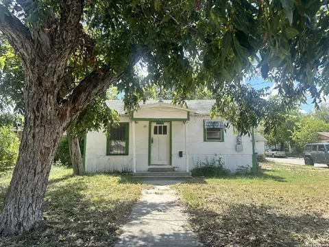 738 W Harding, San Antonio, TX 78221