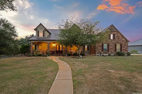 1015 Provence Pl, New Braunfels, TX 78132