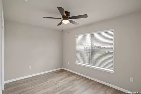 4711 Vaquero Crk, Von Ormy, TX 78073 photo 18