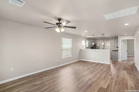 4711 Vaquero Crk, Von Ormy, TX 78073 photo 5
