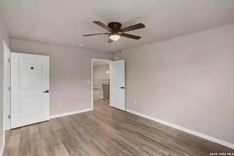 4711 Vaquero Crk, Von Ormy, TX 78073 photo 13