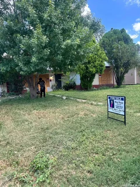 135 Savannah Dr, San Antonio, TX 78213