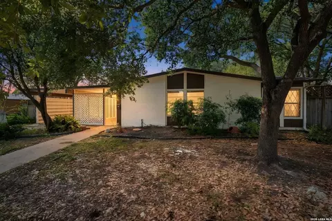 238 Pinewood Ln, San Antonio, TX 78216
