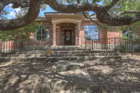 257 Berry Oaks Dr, Bulverde, TX 78163