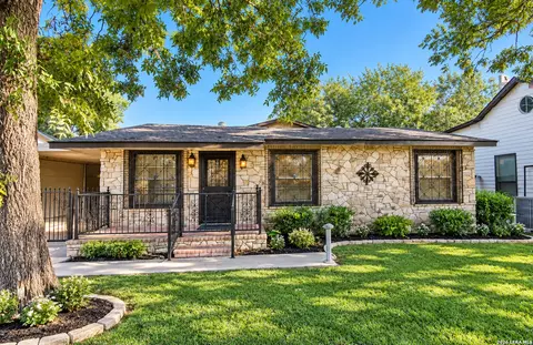 856 SW 34th St, San Antonio, TX 78237